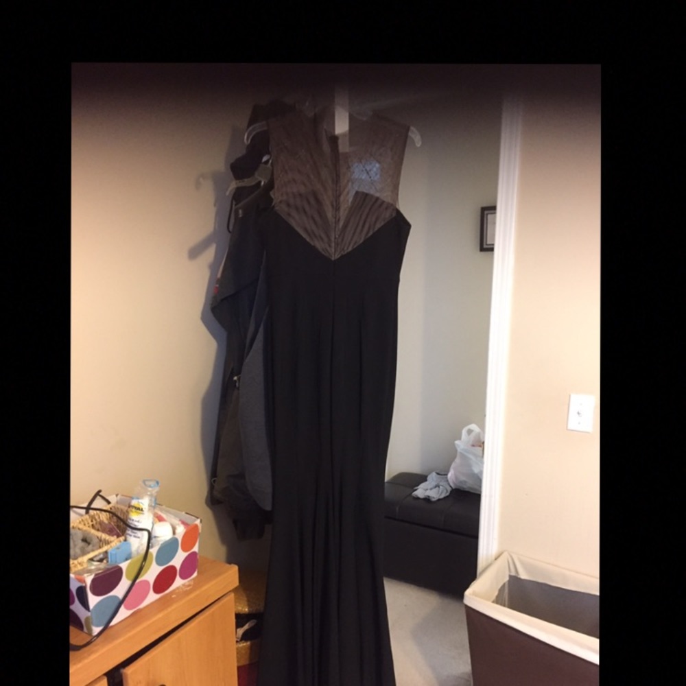 SALE!!!!!Price Firm!!!! Betsy Adam Gown - Picture 6 of 7
